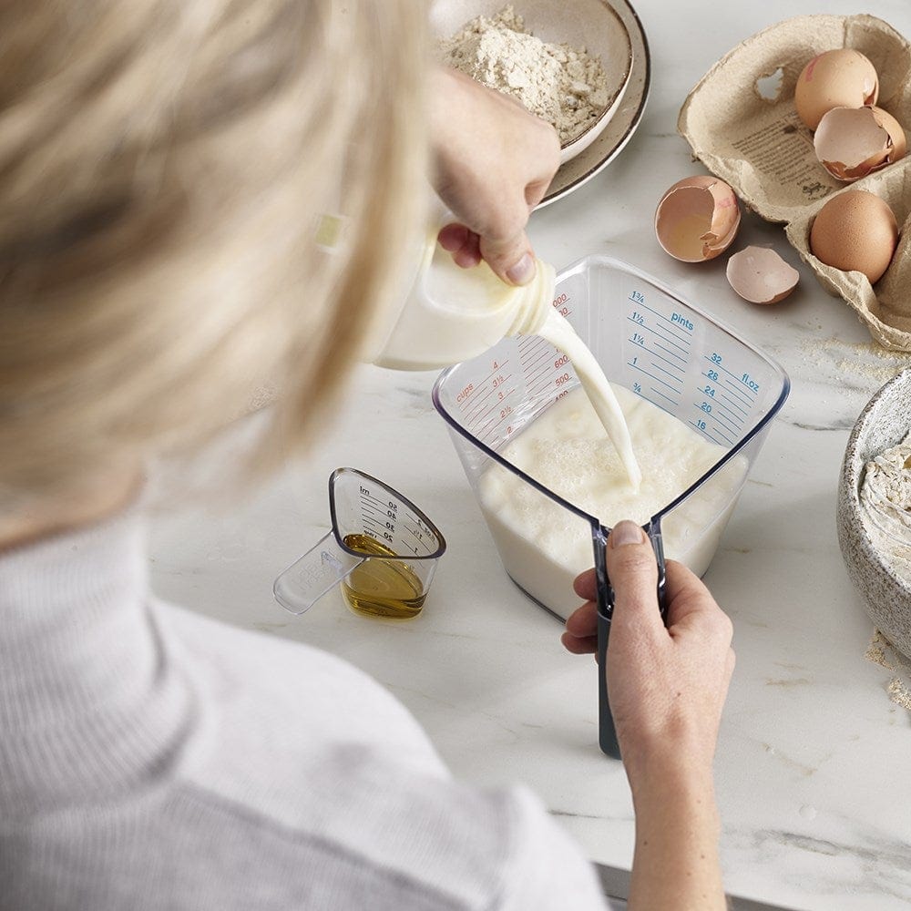 Joseph Joseph Align 2 Piece Easy Read Measuring Jug Set